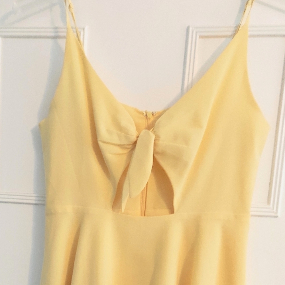 Kimchi Blue Tie Bust Yellow Short Dress